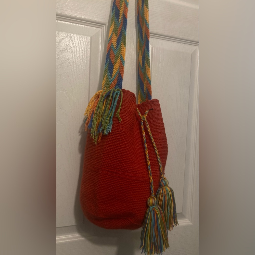 Medium Wayuu crochet shoulder bag